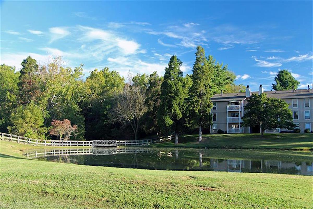 The Landings On Silver Lake Apartments Apartment in Church Hill, TN